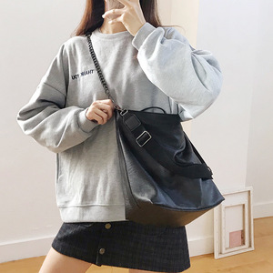 Bolso de Hombro Grande para Mujer, Color Negro, Estilo Minimalista, Correa de Cadena, Cierre de Cremallera, Uso Diario, Gran Capacidad, Bolso Bandolera - Product Image 5