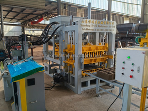 Volledig automatische <span class=keywords><strong>4</strong></span>-15 holle blokkenmachine voor thuisgebruik, beton, zand, vliegas, met trilcomponenten - motor, PLC, mal - Product Image 3