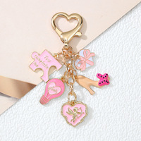 Porte-clés en alliage rose girly, thème Saint-Valentin, avec ballon cœur arc-en-ciel, accessoire de sac décoratif style européen