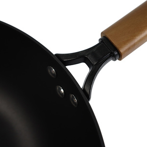 Utensilios de Cocina Asiáticos, <span class=keywords><strong>Wok</strong></span> Tradicional Chino de Hierro Fundido Ligero con Base Plana y Mango de Madera - Product Image 6