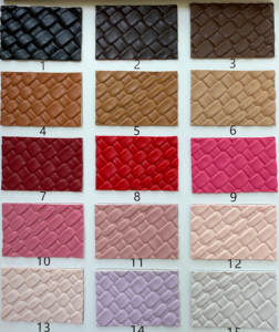 Vente en gros de tissu en cuir synthétique PVC de 1.3mm motif tissé de couleur unie pour sacs à bagages, canapé et rembourrage de voiture doux au toucher - Product Image 4