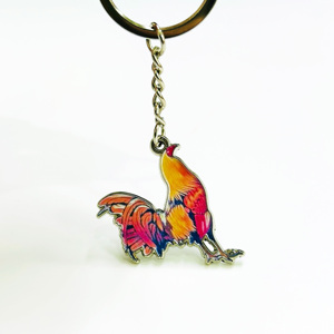 Thiết kế hiện đại kim loại móc khóa tùy chỉnh Cock Logo phim hoạt hình Mexican phong cách mềm men móc khóa với UV in ấn - Product Image 3