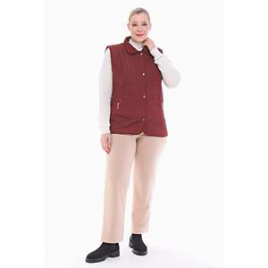 Chaleco Acolchado sin Cuello para Mujer, Marca Vetre, con Botones Frontales, Bolsillos con Cremallera, 75 cm, Tallas 40-60, Resistente al Agua, Forro de Satén, Venta al Por Mayor - Product Image 2