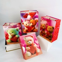 Schattige 3D glitter teddybeer hartvormige dikke kraft papieren cadeauzakjes met handvatten, diverse designs voor Valentijnsdag verpakkingen