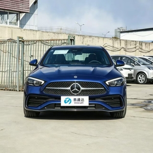 <span class=keywords><strong>Mercedes</strong></span>-Benz <span class=keywords><strong>Classe</strong></span> C Premium a Benzina, Lussuosa con Design Leggero per Spostamenti Professionali - Product Image 2