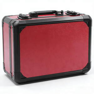 صندوق عرض وتخزين فاخر ثلاثي الصفوف باللون الأحمر من الألومنيوم المحمول لبطاقات التداول الرياضية المصنفة (NGC BGS)، حافظة مخصصة قابلة للتعديل - Product Image 3