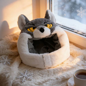 Gorro de Peluche Personalizado con Diseño de Lobo, Material TPE, Relleno de Espuma de Goma, Cálido y Acogedor para el Invierno, Unisex - Product Image 2