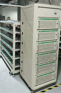 Probador de carga y descarga de formación de células prismáticas de 16 canales marca TMAX 5V 30A - Product Image 2