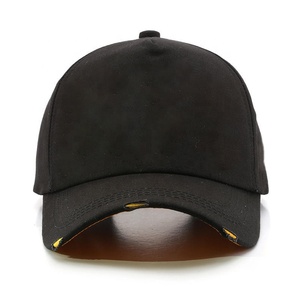 Cappellino da Baseball Personalizzato con Patch Ricamata, Applicazione Sfilacciata Multicolore, Cotone Invecchiato Unisex Regolabile - Product Image 3