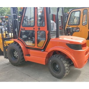 Montacargas Agrícola Todoterreno Contrapesado de 3 Toneladas con Motor Diésel <span class=keywords><strong>para</strong></span> Manejo de Materiales Agrícolas, Máquina <span class=keywords><strong>para</strong></span> Exteriores - Product Image 4