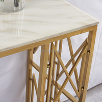 Console d'entrée de luxe européenne haut de gamme, étroite, avec base en acier inoxydable doré et plateau en marbre, pour salon et mobilier d'hôtel