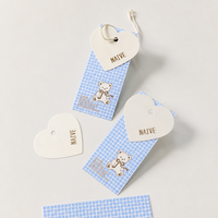 Étiquettes personnalisées en forme de cœur, motif quadrillé charmant, étiquettes en papier imperméables et écologiques à extrémité arrondie pour chaussettes de garçons