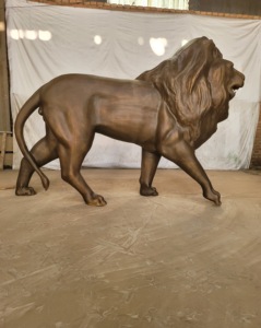 Personalizzato all'ingrosso a buon mercato prezzo per la casa decorazione del parco grande fusione in bronzo scultura animale scolpita in ottone lucido statua di leone - Product Image 2