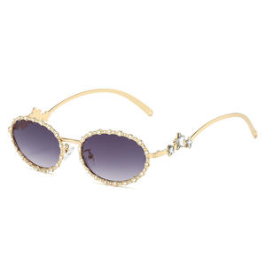 <b>Eyewear</b> 2025 Oval Diamond Sunglasses High Luxury Quality with Texture Wholesale Glasses for Women - Product Image 5