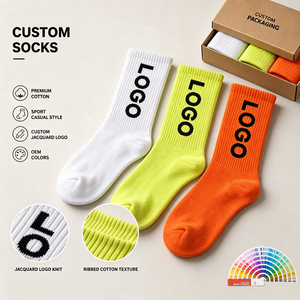 Chaussettes de sport pour hommes avec logo personnalisé, en coton, à motif jacquard, à lettres, tendance, streetwear - Product Image 1