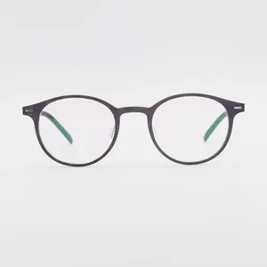 奔逸新型高韧性碳纤维光学眼镜架的男人和女人