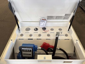 Stazione Mobile di Rifornimento Sumac Fuel Cube, <span class=keywords><strong>Serbatoio</strong></span> Portatile per Benzina e Diesel <span class=keywords><strong>da</strong></span> 250 Gal, 500 Gal, 4000L in Acciaio al Carbonio con Contenitore di Protezione, Certificato UL UN ULC, in Vendita per gli USA - Product Image 4