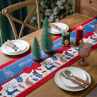 Chemin de table de Noël YINUAN avec pompons, motif rennes et nœuds, en polyester, pour la décoration de table de fête