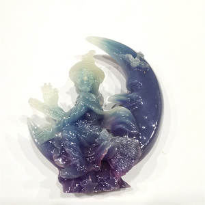 Vendita Calda all'Ingrosso di Pietra Luminosa di Cristallo con Incisione di Strega Volante e Luna per Decorazione e Regalo - Product Image 3