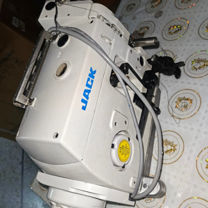 มอเตอร์จักรเย็บผ้าโอเวอร์ล็อคอัตโนมัติ รุ่น 797D สำหรับใช้ในบ้าน ความเร็ว 7000 จุดต่อนาที ความหนา 6 มม. สำหรับงานเสื้อผ้าและอุตสาหกรรมเครื่องหนัง - Product Image 3