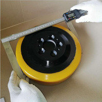 Roue à rouleaux de charge en polyuréthane pleine pour chariot élévateur électrique, 85x74/76-13 Assy, BT 220212, directement de l'usine