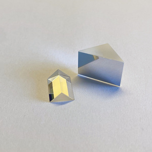 Prisma de Vidro de Ângulo Reto Juncheng com Revestimento Refletivo para Uso com Luz Laser de Alta Reflexão, Garantia de 1 Ano - Product Image 2