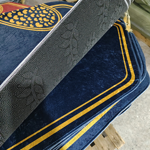 Tapis de prière moderne en polyester de haute qualité 70x110cm avec double cœur personnalisé - Grande taille, tapis de prière musulman pour <span class=keywords><strong>couple</strong></span>, utilisation à la maison et en voyage - Product Image 3