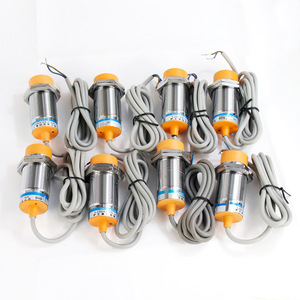 Capteur de proximité inductif Shanghai Gongcheng LJ30A3-15-Z/BX NPN normalement ouvert pour usage industriel - Product Image 1
