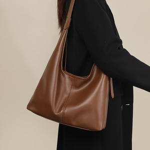 Sac à bandoulière en cuir véritable pour femmes de luxe avec fermeture à glissière imperméable - Product Image 1