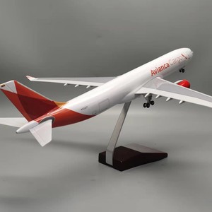 Modèle d'<span class=keywords><strong>avion</strong></span> en résine à l'échelle 1/135, 47 cm, 330 Colombia Avianca <span class=keywords><strong>Cargo</strong></span> Airlines <span class=keywords><strong>Airbus</strong></span> A330, avec trains d'atterrissage - Product Image 3
