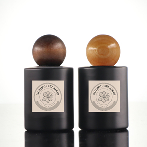 Botella de Perfume Redonda de Vidrio Negro Mate de 100 ml con Tapa de Corona, Portátil y Recargable, Diseño de Pulverización Delicado y Fino - Product Image 1