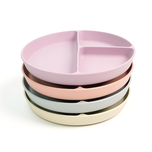 Assiette d'alimentation pour bébé en silicone avec logo personnalisé, assiette à ventouse divisée pour tout-petits, vaisselle pour enfants de qualité alimentaire - Product Image 1