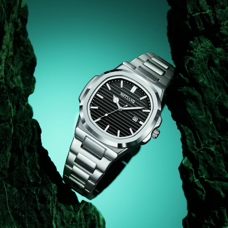 Style bande d'acier noir 903