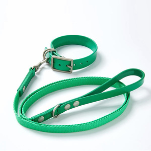 Collar Ajustable de Cuero Marrón para Mascotas con Hebilla Metálica y Correa a Juego - Product Image 5