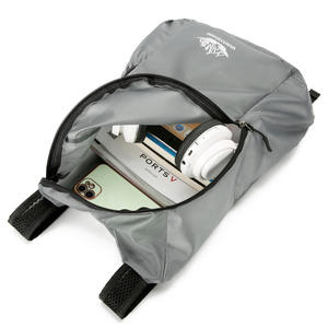 Mochila Ligera y Plegable MKW2115, Mochila Deportiva para Senderismo, Resistente al Agua, Mochila Plegable para Viajes - Product Image 2