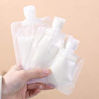 Pochette souple personnalisable en gros avec bec verseur pour liquides, crèmes et lotions – Emballage plastique portable rechargeable pour voyage