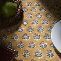 Nappe rectangulaire en coton imprimé floral jaune moutarde avec bordure décorative pour la maison