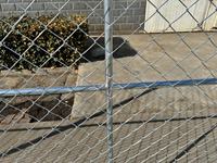 Panneau de clôture temporaire en treillis métallique galvanisé, antirouille et facile à assembler, pour travaux d'ingénierie civile, usage résidentiel et aires de jeux