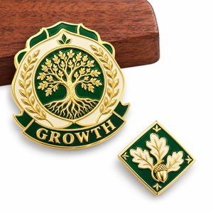 Venta al por mayor de fábrica: Broches personalizados de aleación de zinc chapados en oro, insignias de metal con logo, broches de esmalte duro y blando, y pines de solapa para souvenirs. - Product Image 4