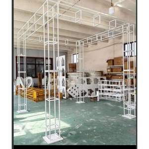 Structure en fer pour scène de mariage, style classique, forme d'arche, amovible, prix d'usine, vente en gros, fabricant Inde Sparxwizz - Product Image 1