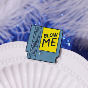 80's Retro juego Radio divertido sarcástico esmalte Pin Metal artesanía broche solapa insignia Pin joyería accesorios regalo para amigos - Product Image 4