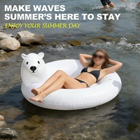 Bouée gonflable en forme d'ours polaire avec porte-gobelet pour la détente estivale en eau, idéale pour la plage et la relaxation des adultes