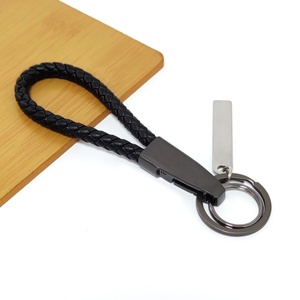 ผู้ผลิตพวงกุญแจหนังแบบกำหนดเอง ขายส่งจำนวนมาก พวงกุญแจโลโก้รถยนต์ PU โลหะและหนังแบบกำหนดเอง - Product Image 3