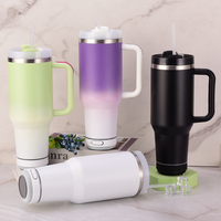 Gobelet isotherme personnalisé en acier inoxydable à double paroi de 40 oz avec haut-parleur musical intégré et paille anti-fuite pour le camping