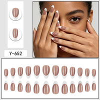 Faux ongles à presser en amande, classiques, nude, blancs, à bout français, brillants, pré-fabriqués, en gros pour femmes, pour le nail art
