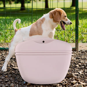 <span class=keywords><strong>Pochette</strong></span> de friandises en silicone personnalisée pour chiens avec fermeture magnétique Sac d'alimentation portable pour animaux de compagnie pour chats et chiens pendant la marche - Product Image 6