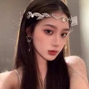 มงกุฎประดับศีรษะเจ้าสาวสไตล์ญี่ปุ่นเกาหลี รูปทรงใบไม้หยดน้ำ ประดับคริสตัลเต็มชิ้น ดีไซน์สวยดุจเทพธิดา - Product Image 3