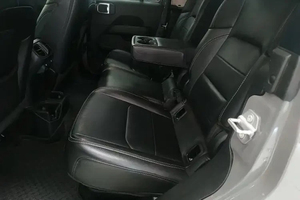 Jeep <span class=keywords><strong>Gladiator</strong></span> de Bajo <span class=keywords><strong>Precio</strong></span>, Gasolina 3.6, Camioneta Usada, 4x4, 4 Asientos - Product Image 4