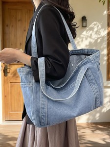 Bolso Tote de Mezclilla Azul Niebla con Cierre de Cremallera - Estilo Vintage, Portátil y Multiusos para Viajes y Uso Diario - Product Image 1
