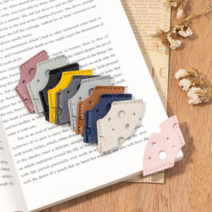 Mini signet en forme de fromage pour les amoureux des livres Diviseur de page double face - Product Image 2